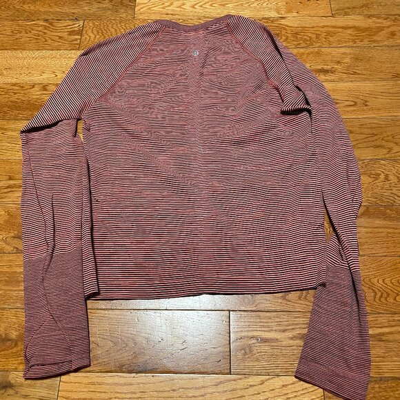 EUC Lululemon Swiftly Tech Long Sleeve Shirt 2.0 Waist Race Sz 8 Stripes - Picture 3 of 3